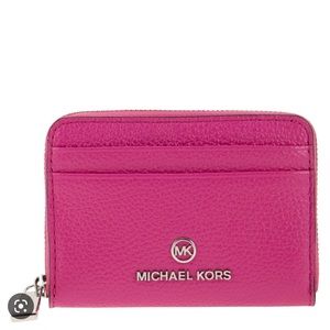 Michael kors jetset wallet